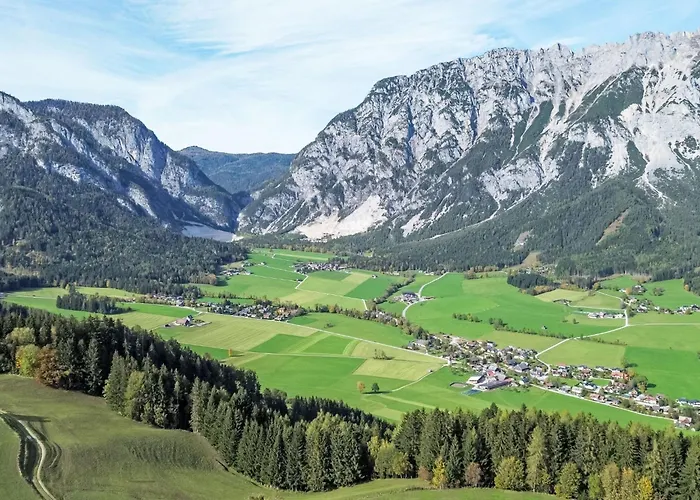 Kunze By Interhome 格洛博明